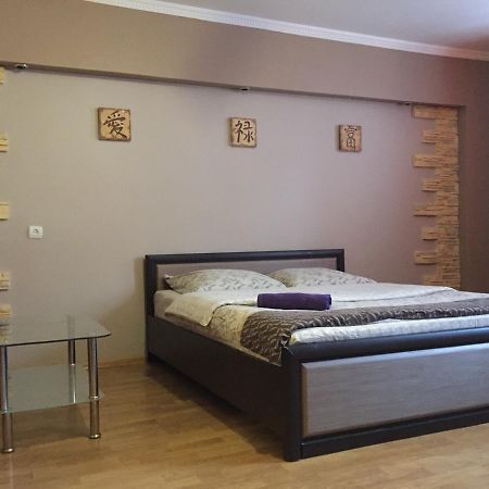 Uzh Apartments Ужгород Екстер'єр фото