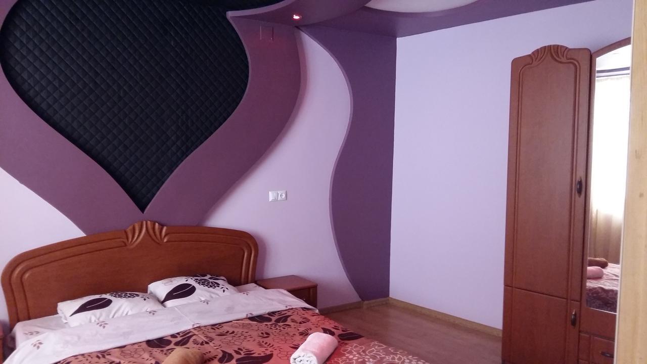 Uzh Apartments Ужгород Екстер'єр фото